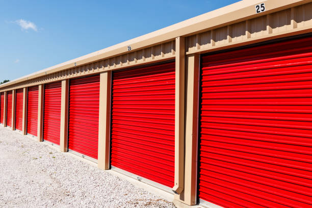 What You Should Know Before Keeping Your Things in Storage Facilities